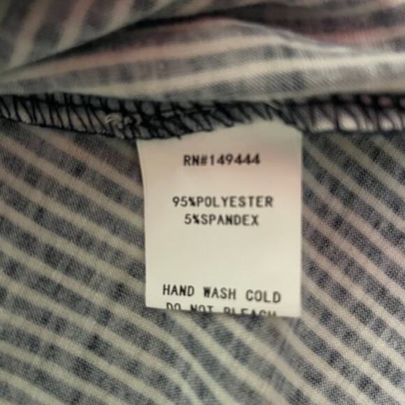 Siren Lily Black and White Striped Maternity 3/4 Length Sleeve Shirt Size XL - Picture 6 of 6